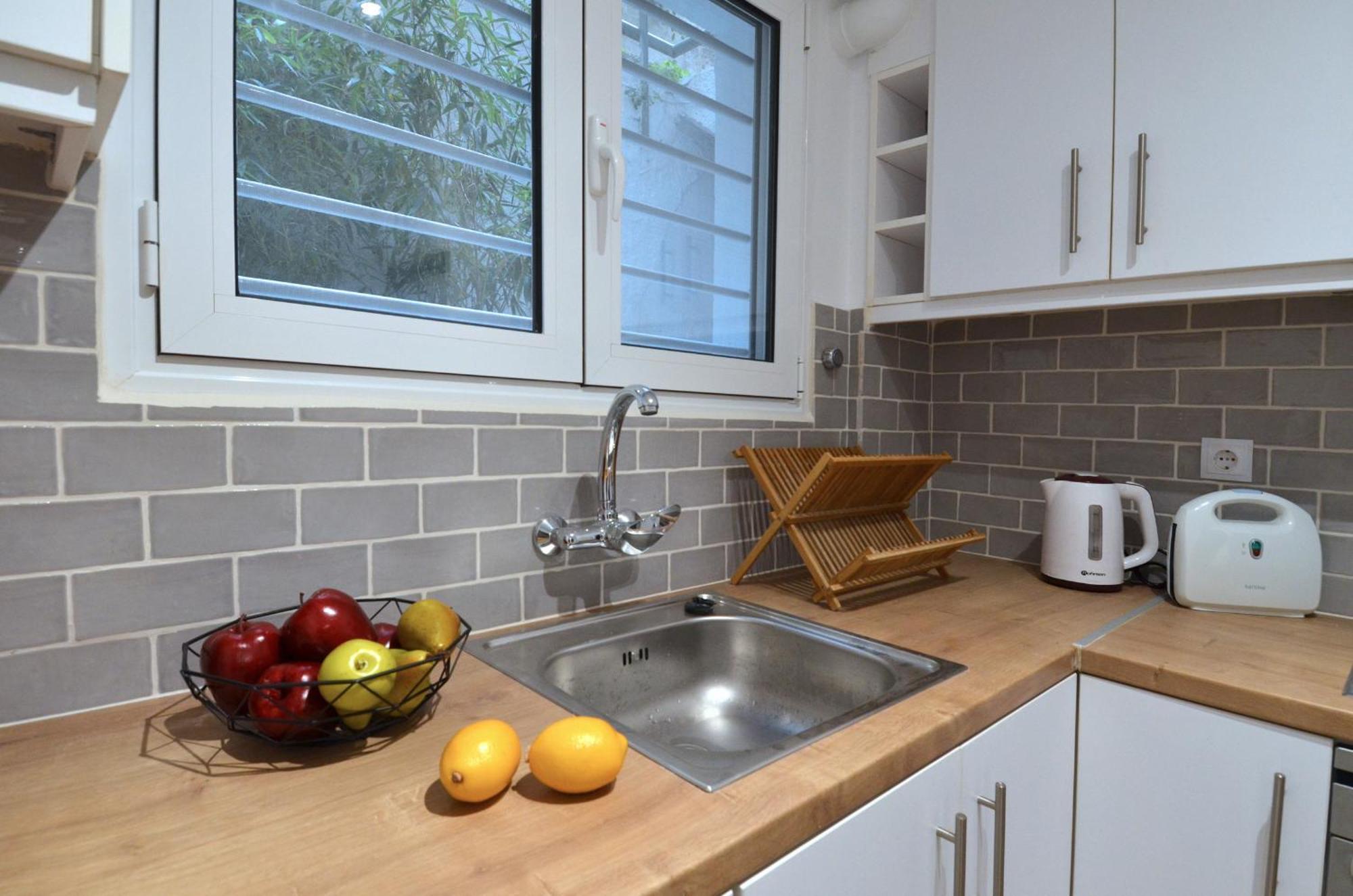 Acropolis, A Nice And Minimal Apartment เอเธนส์ ภายนอก รูปภาพ